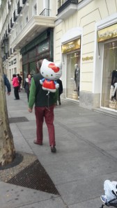 Del bolsillo sale volando el amor por mi nieta.